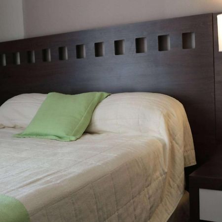 Days Inn & Suites By Wyndham Ла Плата Екстериор снимка
